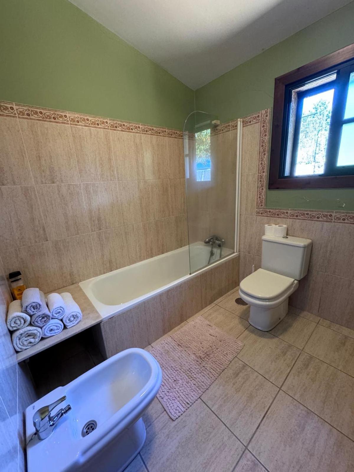 Casa 2 Habitaciones Con Piscina Y Cenador Al Aire Libre Comarca de Comarca de Pontevedra Buitenkant foto